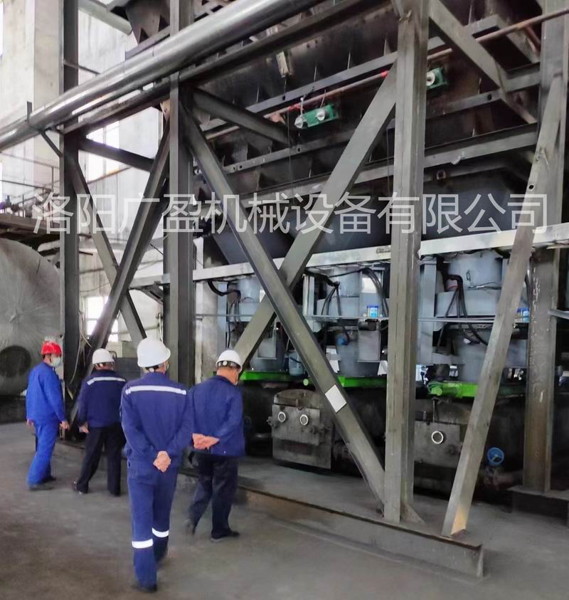 府谷項(xiàng)目煤倉(cāng)清堵機(jī)安裝調(diào)試完成，運(yùn)行良好！